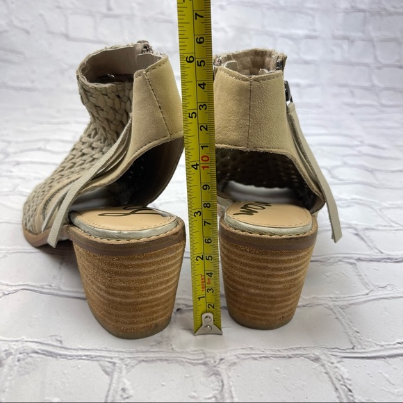 Sam Edelman Ankle peep toe booties sandals 6.5 Leather Beige Block heel - Picture 9 of 9